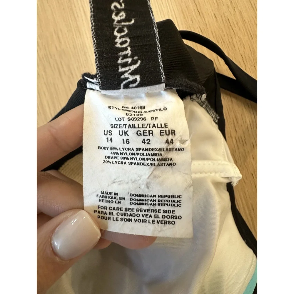 Miraclesuit Women's One Piece Slimming Built In Bra Swimsuit Size 14 2555